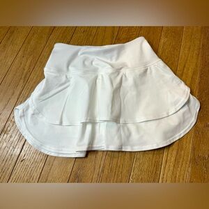Chic White Kids Skirt Size 6X-7